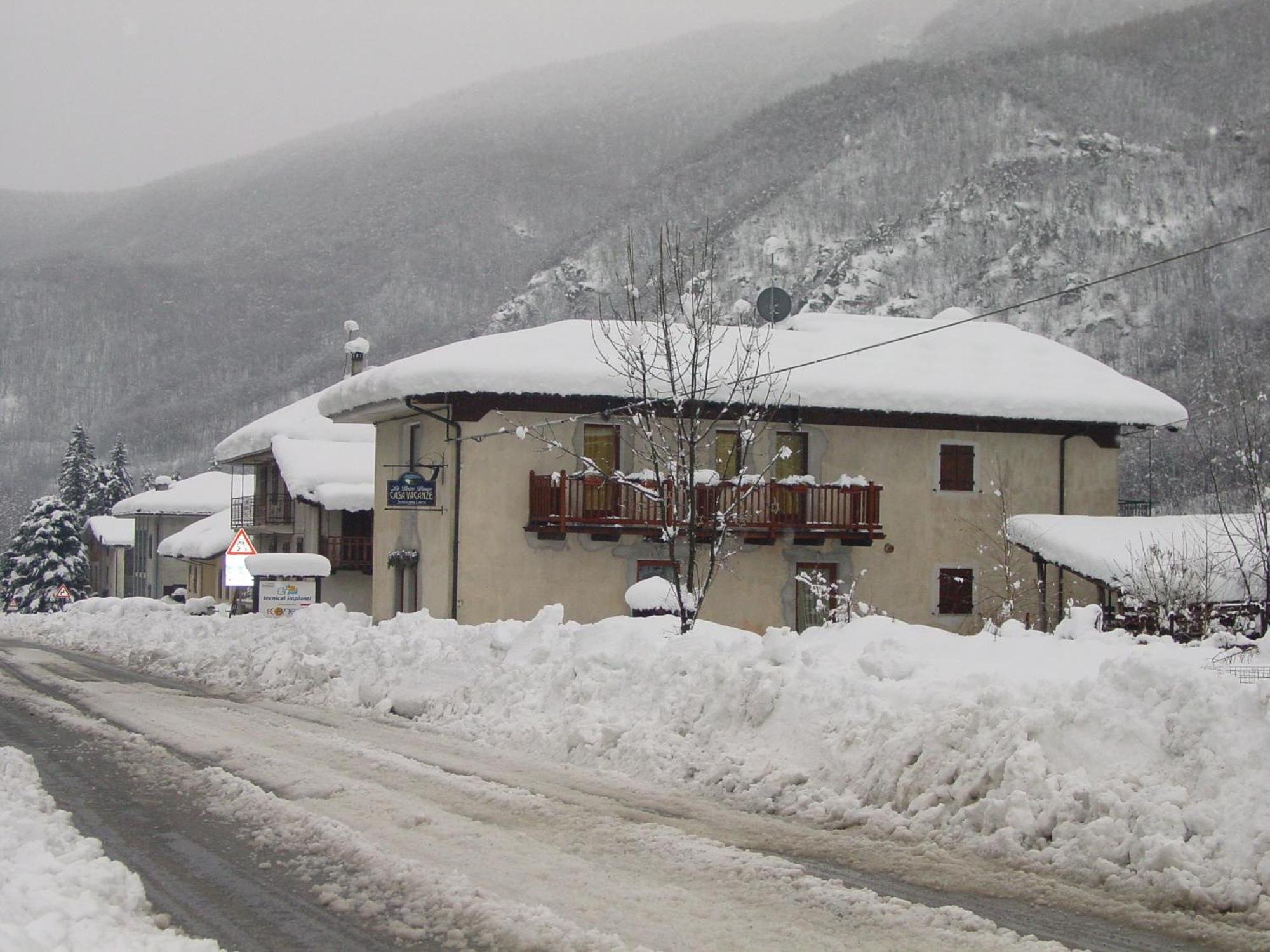 La Peiro Douco Guest House Roure Turin Екстериор снимка