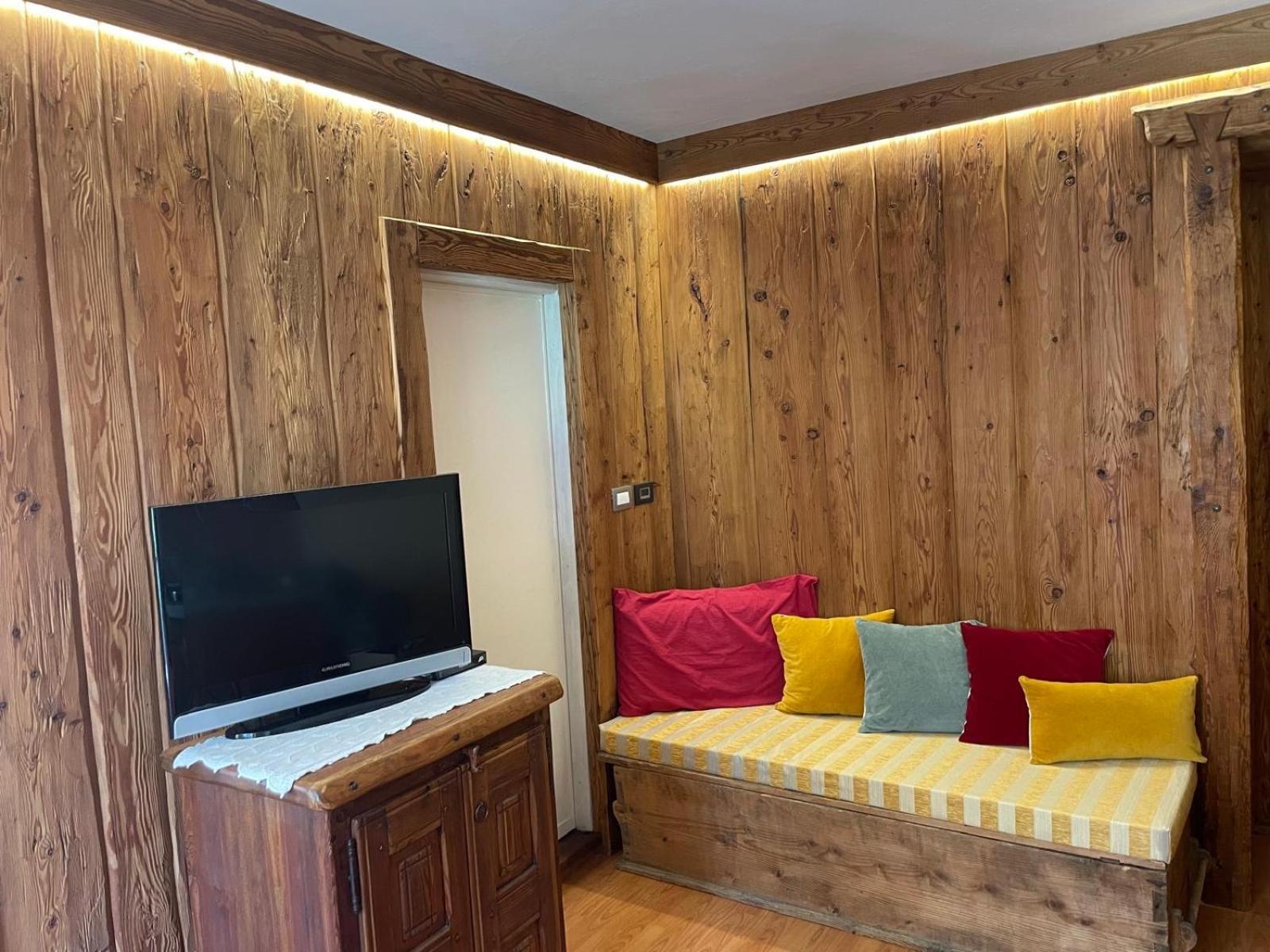 La Peiro Douco Guest House Roure Turin Екстериор снимка
